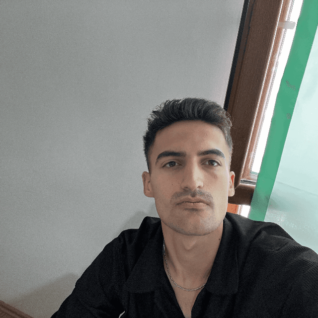 İsmail Ç.