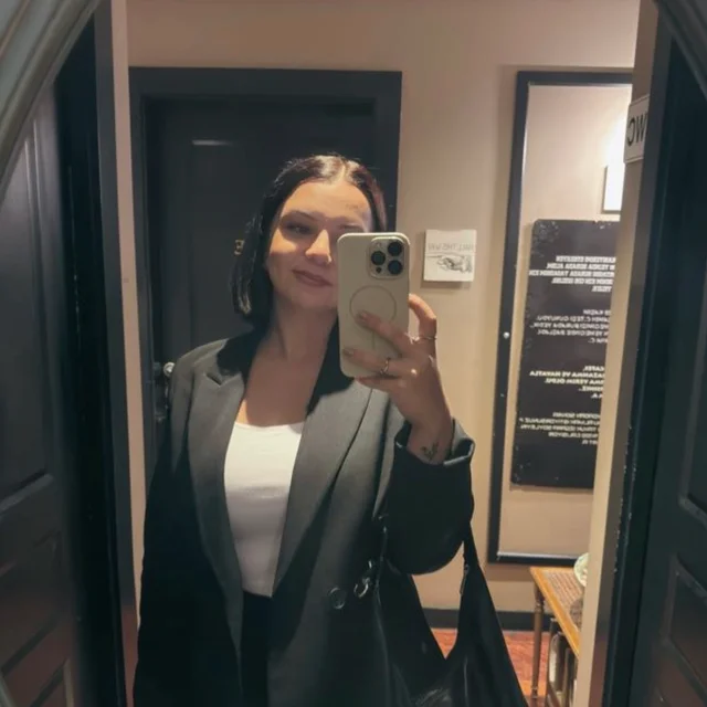 Dilara E.
