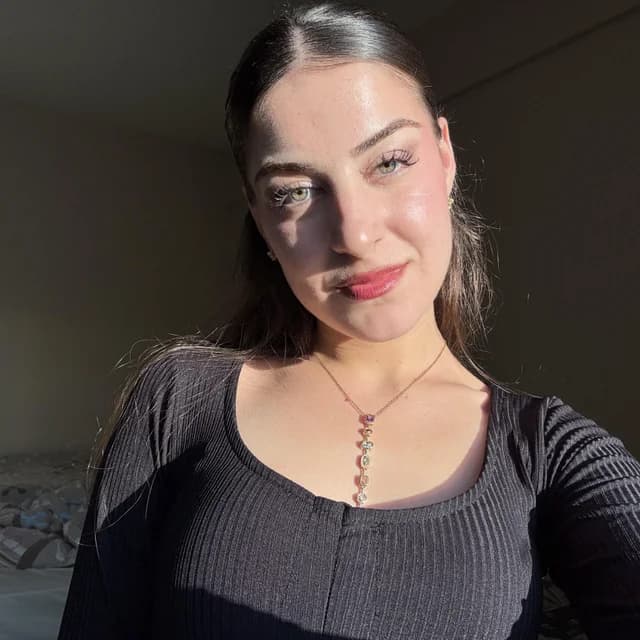 Deniz Y.